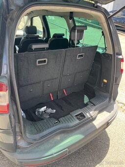 Ford Galaxy 2.0 tdci - 10