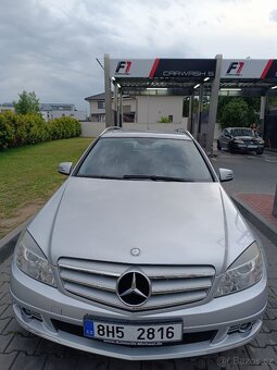 Mercedes-Benz - 10