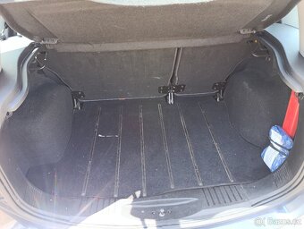 FORD FUSION 1,2 - 10