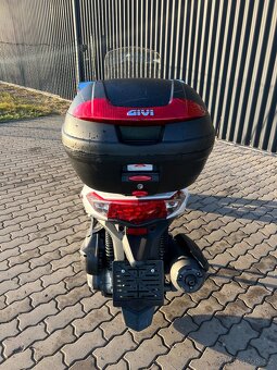Sym GTS 300i, 2013, 18xxx km, po servise, nová STK - 10