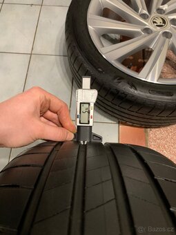 Alu kola Škoda R18 5X112 LETNÍ PNEU 225/45 R18 PERSEUS - 10