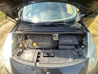 Renault Megane Scenic - 10