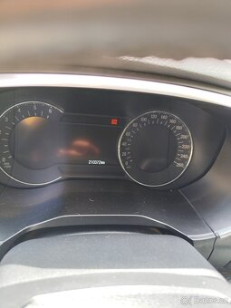 Ford Galaxy - 10