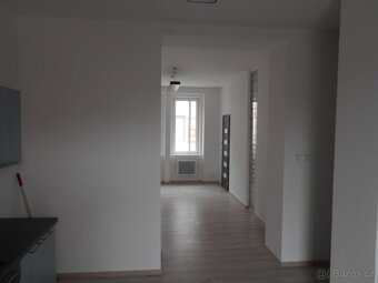 Pronájem bytu v Louny /klidná část města-cca 57m2-zahrada - 10