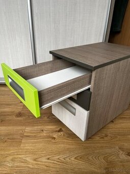 Studentský psací stůl - 10