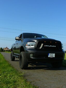Dodge Ram 1500 - 10