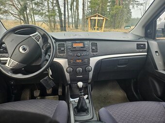 Ssangyong Korando 2.0 e-XDi 4WD - 10