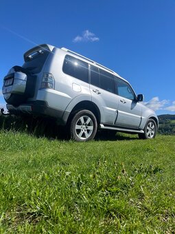 Mitsubishi Pajero 3,2 DiD - 10