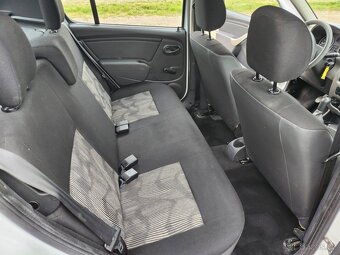Dacia Sandero 1.2 16V 2010 - 10