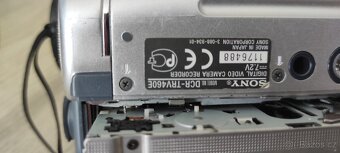 SONY DCR TRV140E a DCR TRV460E - 10