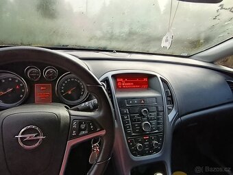 Opel Astra Sport tourer 2015 - 10