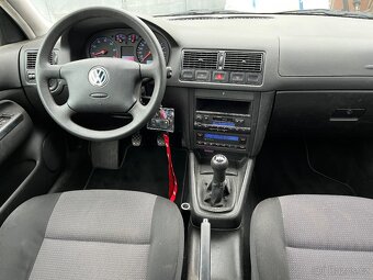 Golf 4, 1,6 benzin, r. 2002, najeto 147 t. km, climatronic - 10