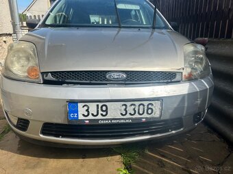 Ford fiesta 2003 - 10
