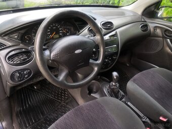 Osobní automobil Ford Focus - 10
