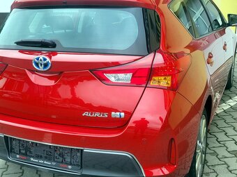 Toyota Auris, 1,8 Hybrid SERV.KNÍŽKA, záruka KM - 10