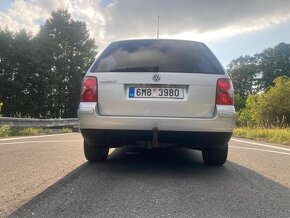 Passat 1.9tdi 96kw variant highline (Rezervováno) - 10
