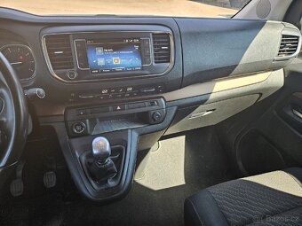 Toyota proace verso - 10