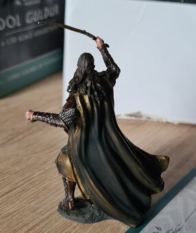 WETA figurka/soška ELROND of RIVENDELL (1:30 Dol Guldur) - 10