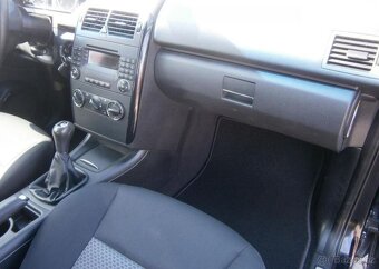 Mercedes-Benz Třídy A 1.5i serviska benzín manuál 70 kw - 10