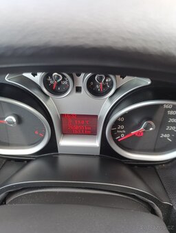 FORD KUGA 4X4 2.TDCI 100KW - 10