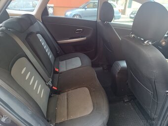 Kia ceed kombi 2013 - na díly nebo k opravě - 10