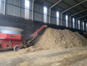 BIZON B-1030 - drtic slamy, sena, zrna a biomasy - 10