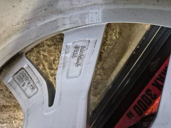 Orig.285/45 R20 VW Touareg III-Montero 760601025C DOT1124 - 10