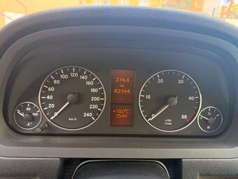 Mercedes - Benz A 160 CDI - Automat - Málo najeto - 10