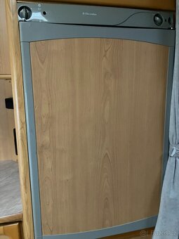 KARAVAN KABE SMARAGD XL - 10