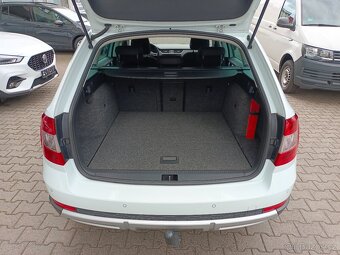 Škoda Octavia 3 Combi Scout 2.0TDI 135kW 4x4 DSG 110tkm - 10