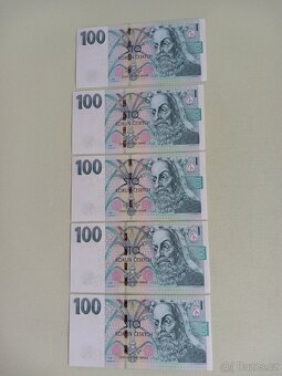Bankovky UNC - 8 x 100kč, 2 x 200kč, 1 x 1000kč. - 10