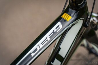 Silniční kolo Giant Defy Carbon - 10