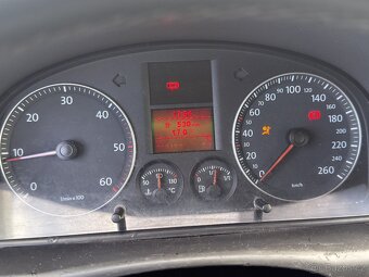 VW Touran 1.9 TDI - 10