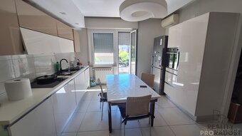 Byt 5+1, 143 m² ,  Via Trieste, Montesilvano - 10