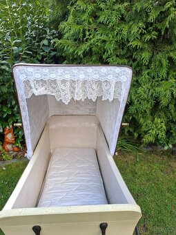 Starožitný kočárek pro miminko č. 1010 - 10