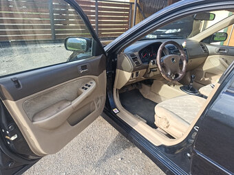 Honda Civic - 10