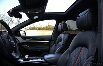 Audi S8 Plus Quattro 4.0 TFSI V8 - 10