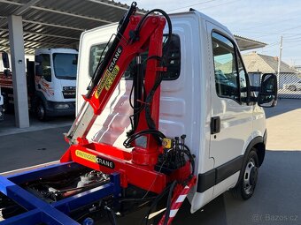 IVECO DAILY TŘÍSTRANNÝ SKLÁPĚČ + HYDRAULICKÁ RUKA do 3,5t - 10