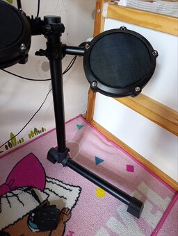 Elektronické bicí Alesis debut Kit - 10