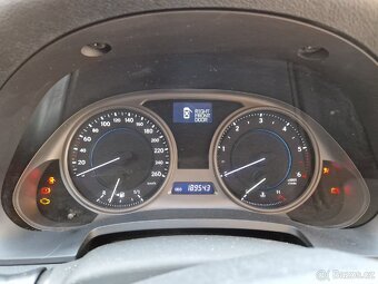 Lexus is 220d - 10