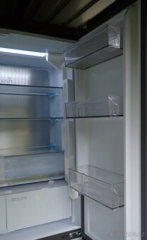 Americká lednice TCL RC456CXE0 nové čti... - 10