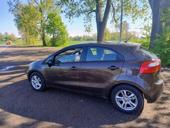 Kia Rio 2 1.25 - 10