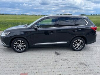 Mitsubishi Outlander 2,2did 110kw Automat 2017 TOP - 10