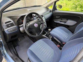 Fiat Grande Punto 1.2i 48kW, ČR, 8/2009, 2.maj. Digi klima. - 10