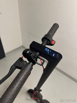 Xiaomi M365 Pro – 1. generace, Bezchybný stav - 10