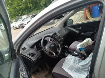 Hyundai ix35 1.6 GDI s nefunkčním motorem - 10