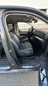 Peugeot E-Traveller Allure 2022, 61tis KM, 100kW, 75kWh - 10