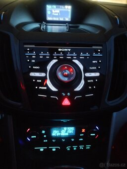 Ford GRAND C-MAX - 10