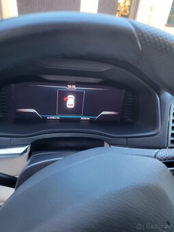 Prodám Škodu Karoq 1.5 TSI, rok 2019, Modrá Lava metalíza - 10