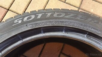 Zimní pneumatiky PIRELLI 245/45 R19 102V 4x6mm r.v. 2023 - 10